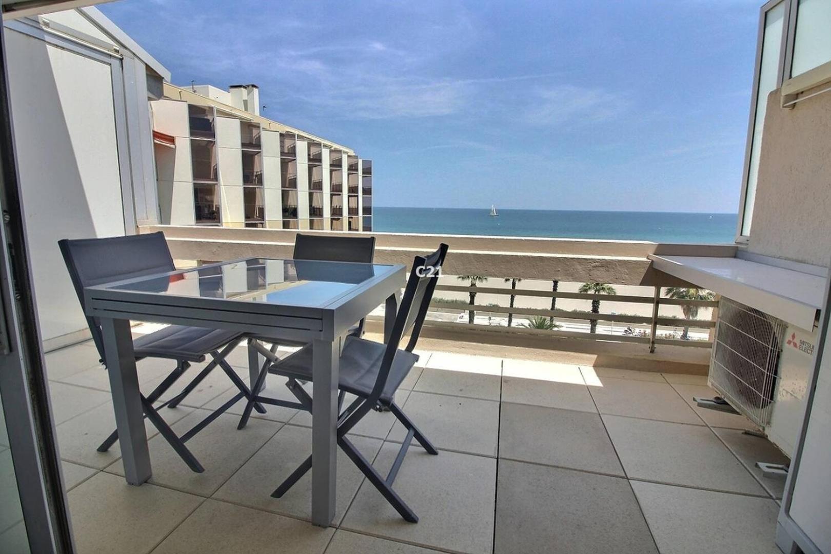 Superbe T2 Parking Wifi Climatise Face Et Piscine - 4 Etoiles Apartment