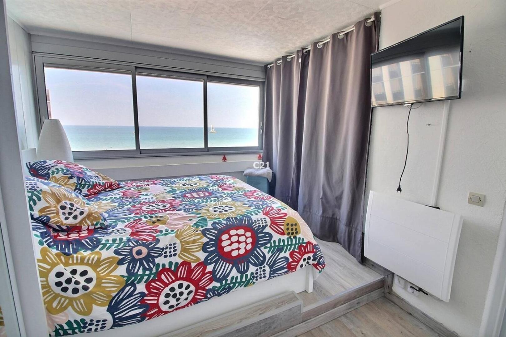 Superbe T2 Parking Wifi Climatise Face Et Piscine - 4 Etoiles Canet-en-Roussillon